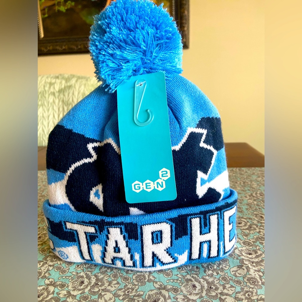 NEW WITH LICENSED TAG! LICENSED NORTH CAROLINA TARHEELS BEANIE